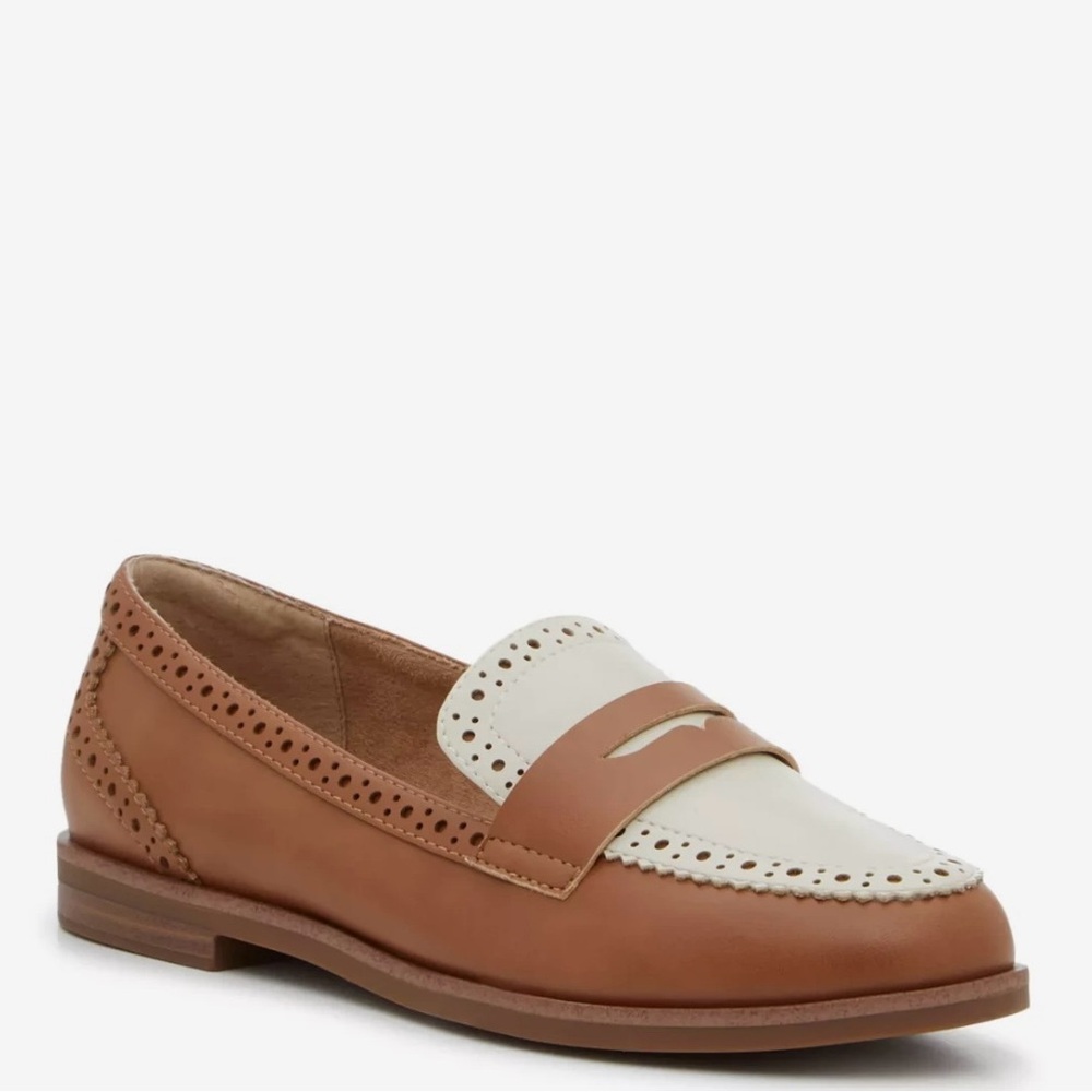 NWOT Taupe/White Kelly & Katie Bala Loafer